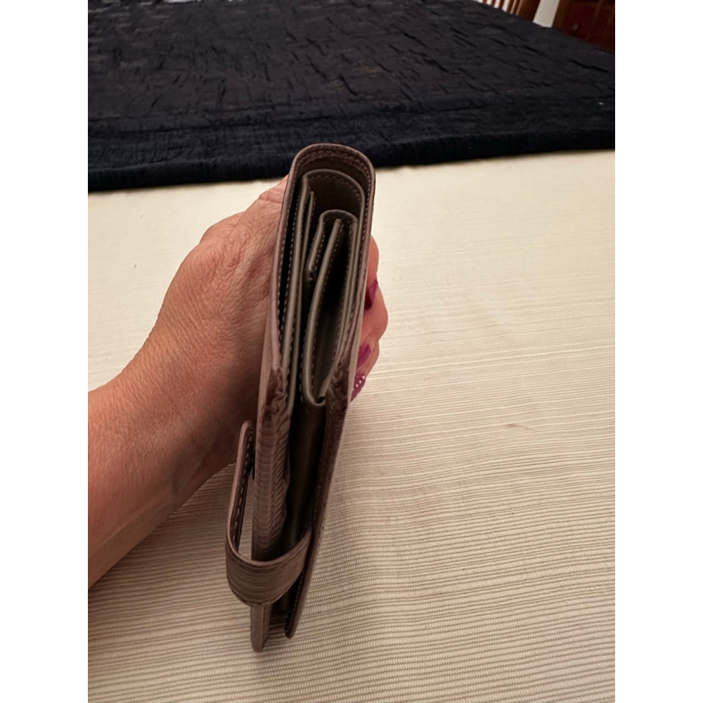 Louis Vuitton Lavender Epi Leather Compact Snap Wallet - Picture 5 of 14